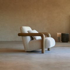 Nina - Poltrona in legno di mindi massello e tessuto écru