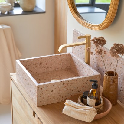 Made - Lavabo quadrato in battuto di terrazzo premium pink