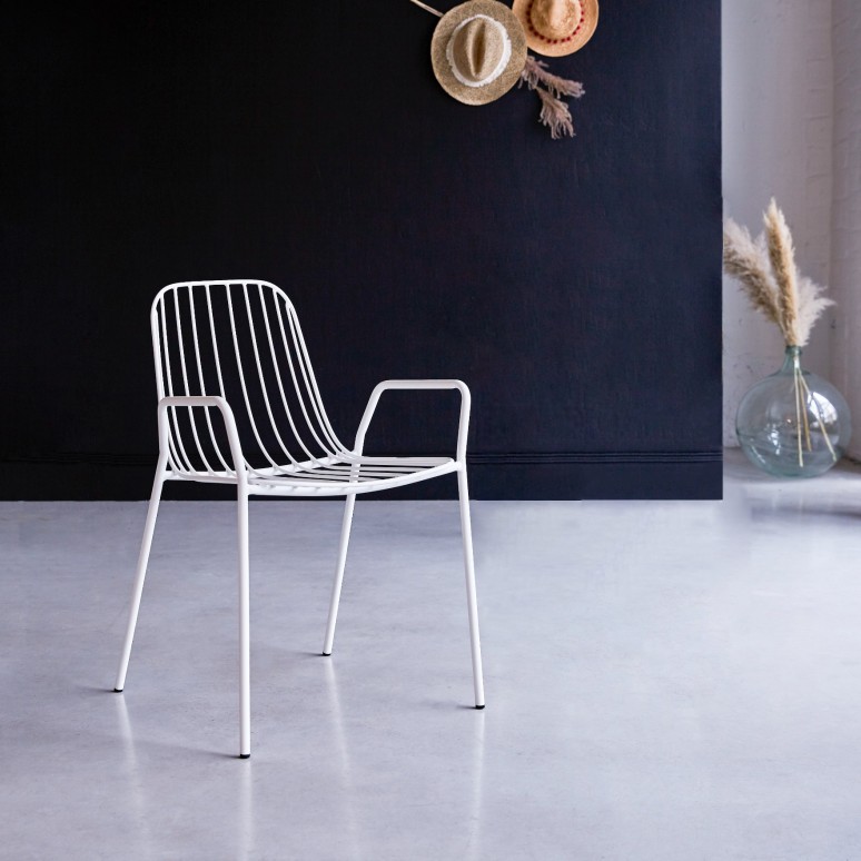 Arty - White metal Armchair