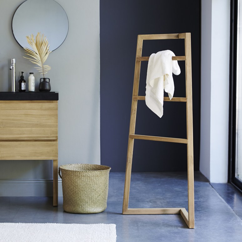 Malo - Solid teak Towel rack