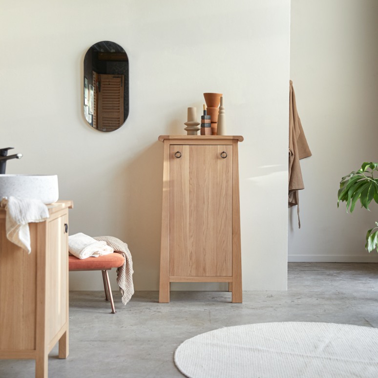 Volute - Solid oak low bathroom column