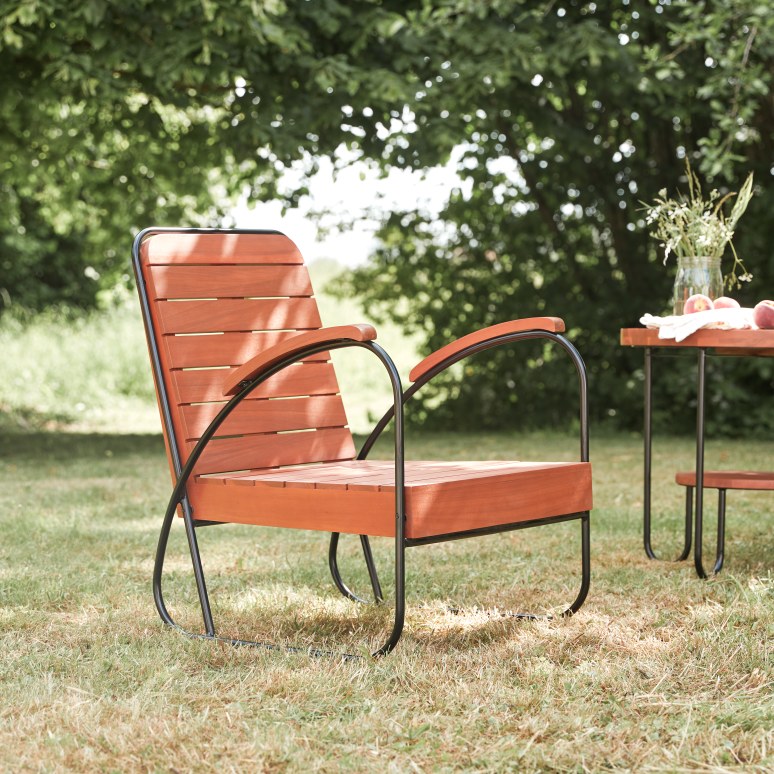 Solid acacia table and seating Garden furniture Tikamoon
