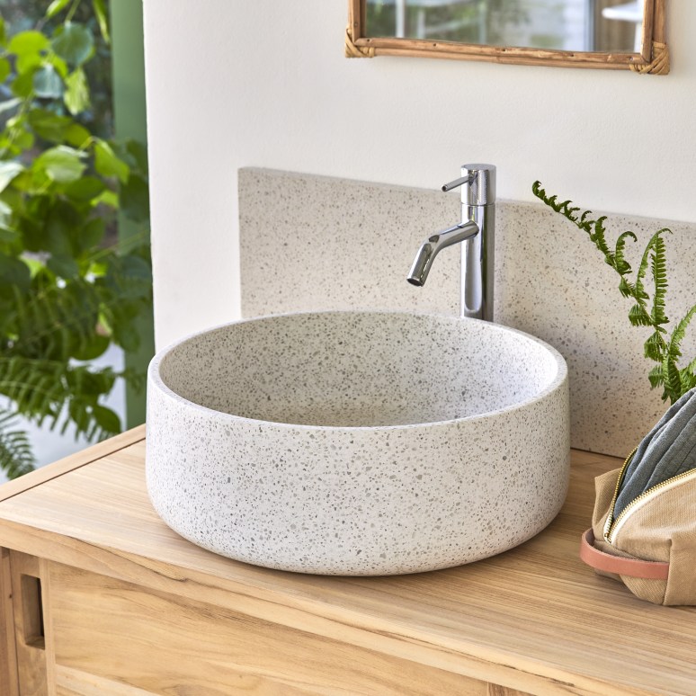 Milos - Round white premium terrazzo washbasin