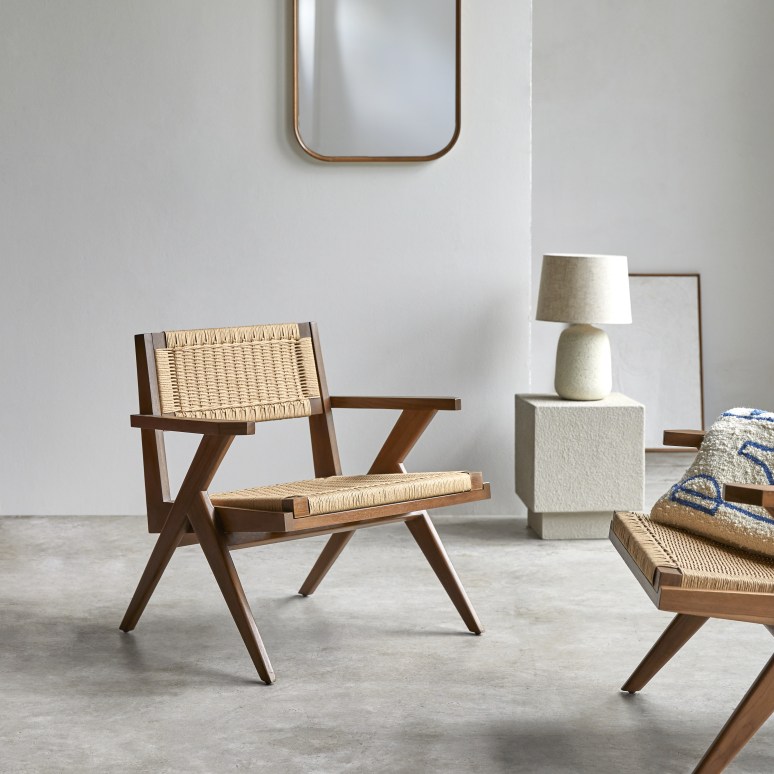 Tribute - Low armchair in solid teak and woven seat/back