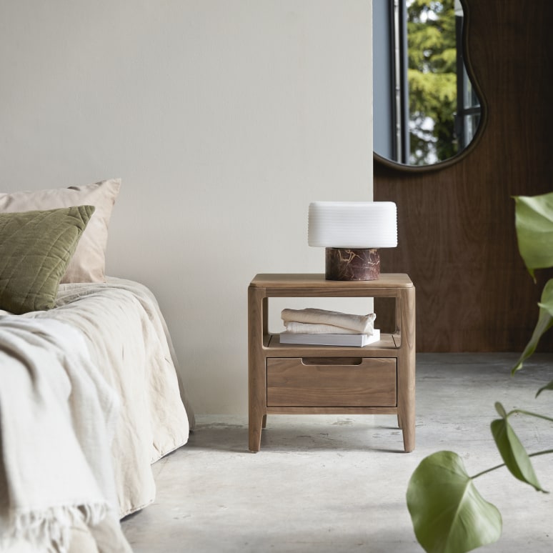 Arto - One-drawer solid walnut bedside cabinet