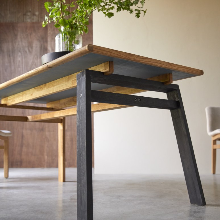 Sapristi - Tavolo rettangolare in legno di quercia riciclato, 6 persone