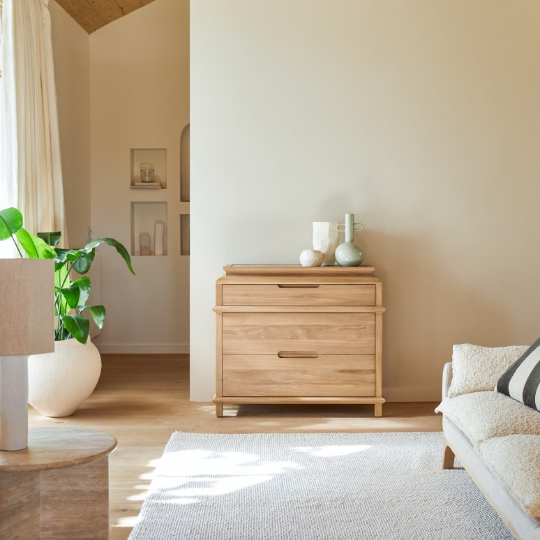 Commode en teck massif