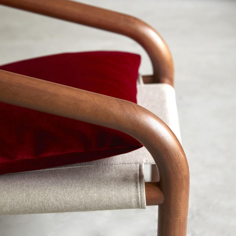 Opéra - Fauteuil van massief eikenhout en rood fluweel