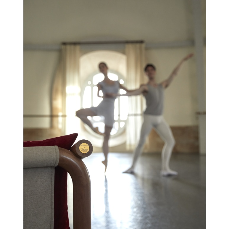 Opéra - Poltrona in rovere massello e velluto rosso